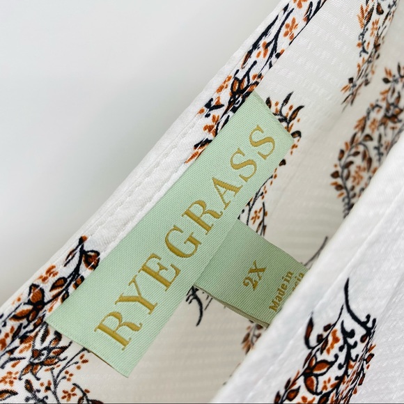 RYEGRASS White V-Neck Floral Blouse Top 2X - Picture 4 of 5